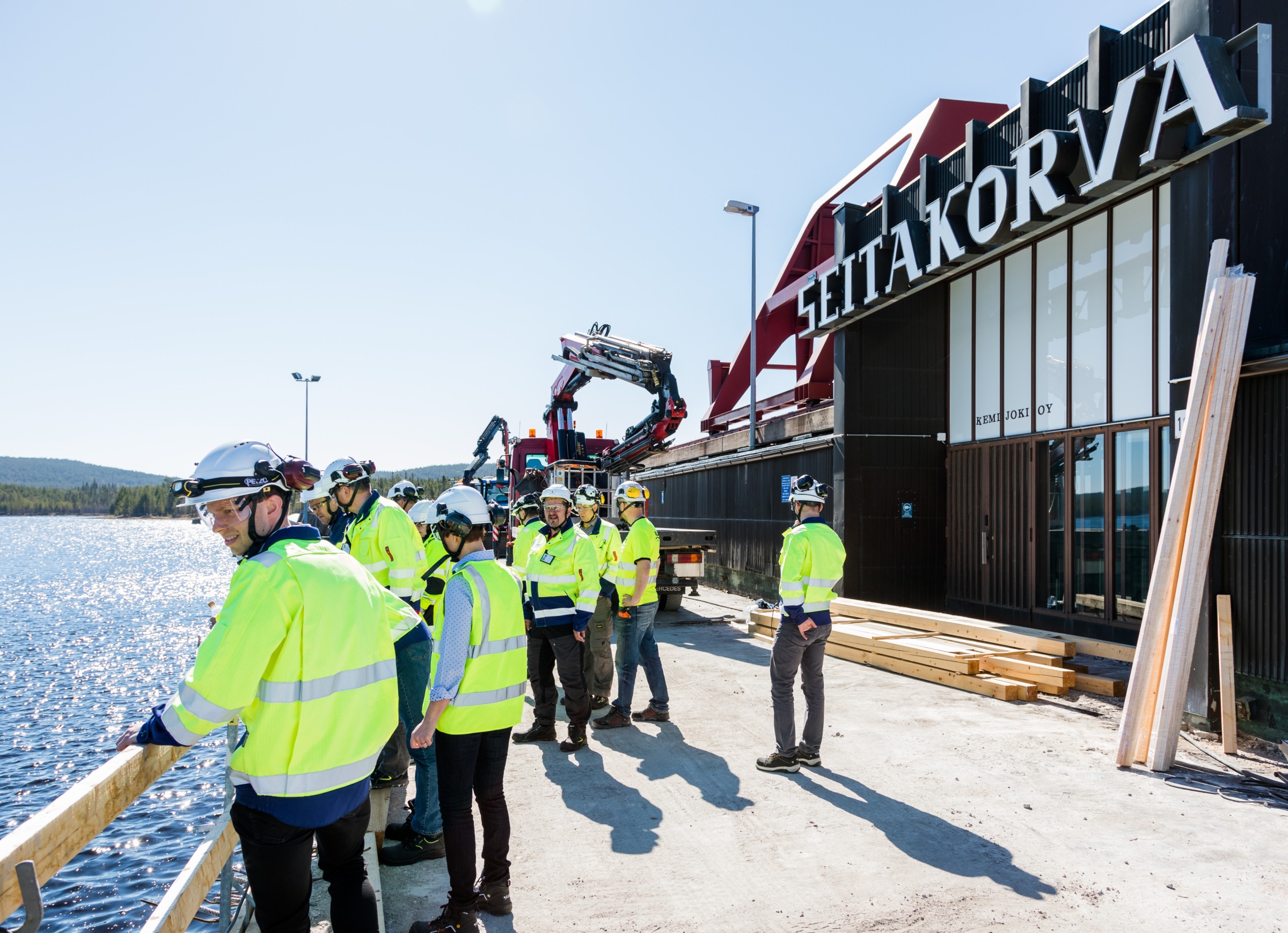 Seitakorva_ulkokuva_henkilöstö 1